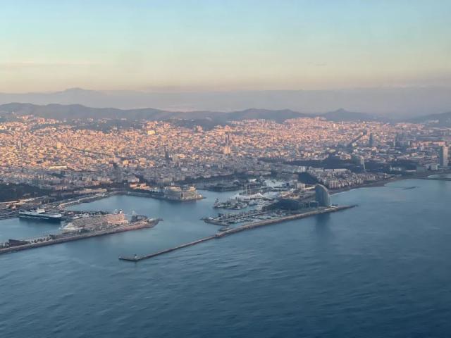 开云官网-武磊30岁：忍受误解没关系 要让中国足球融入世界